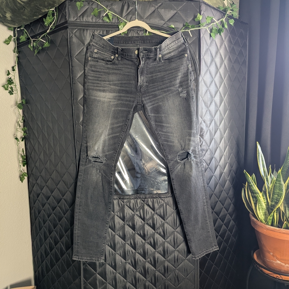 Abercrombie & Fitch super skinny distressed jeans